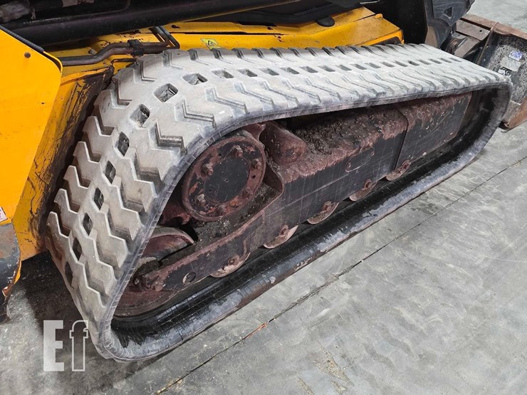 2020-jcb-3ts-8t-image-31