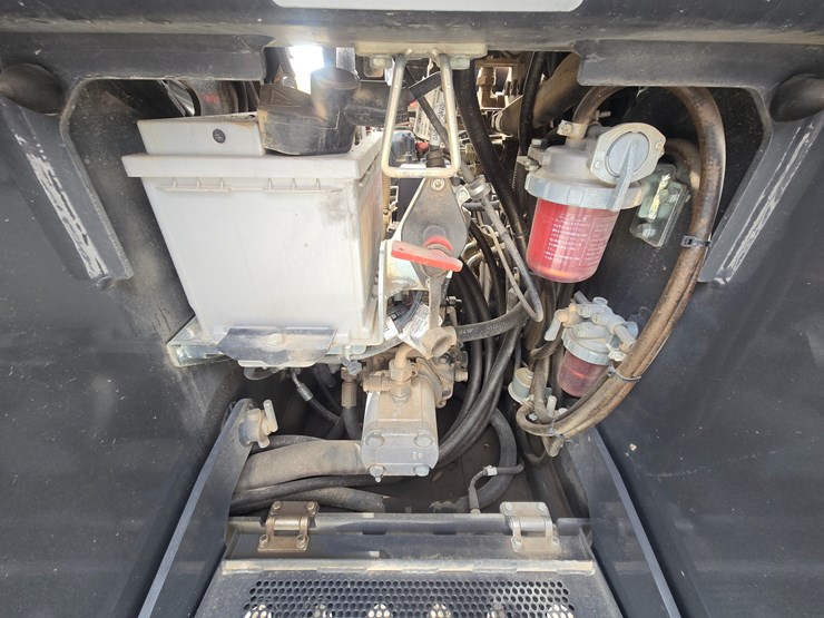 2023-new-holland-c314-image-29