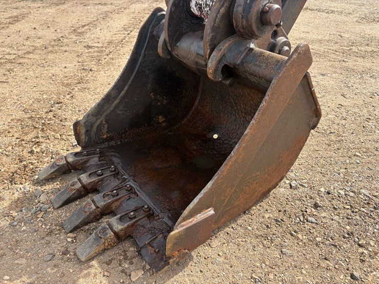 2007-bobcat-335-image-14