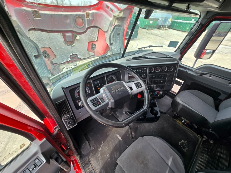 #22592-•-2019-mack-anthem-sleeper-truck-image-45