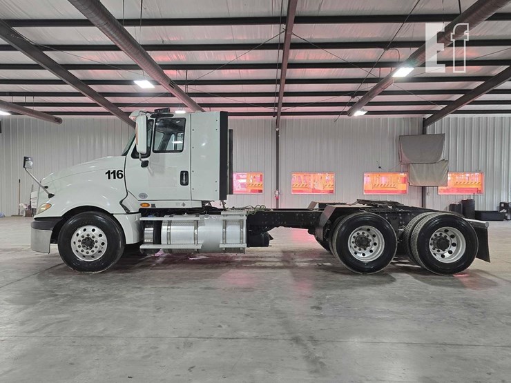 2017-international-prostar-image-5