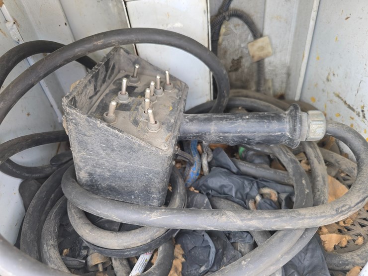 2013-ford-f550-image-37