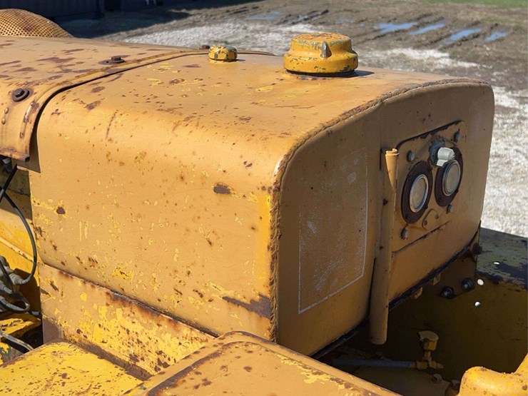 caterpillar-r2-image-35