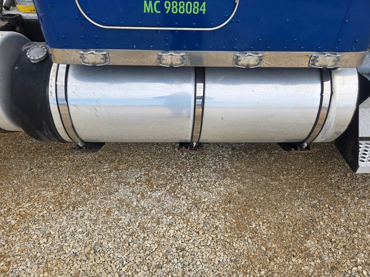 1999-kenworth-w900-image-103