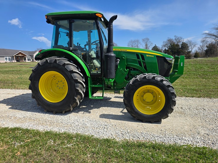 #22600-•-2024-john-deere-5090-tractor-image-14
