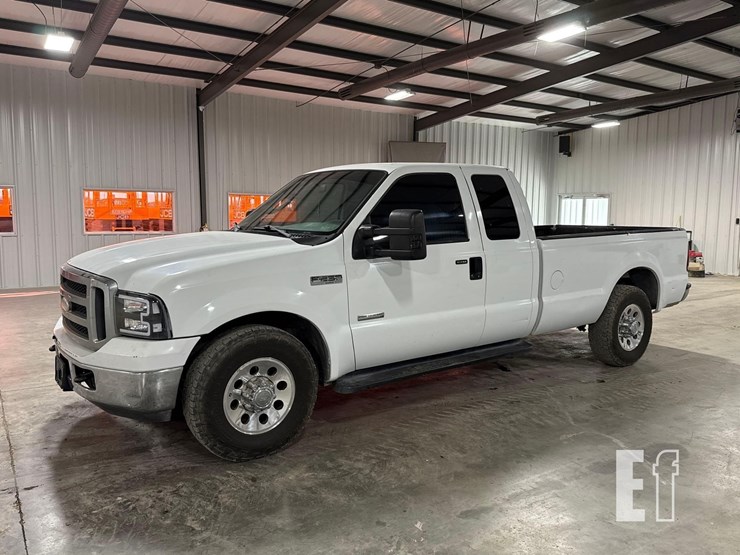 2006-ford-f250-sd-image-1