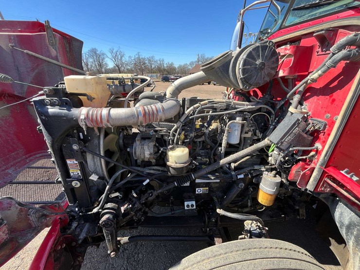 2012-peterbilt-386-image-8