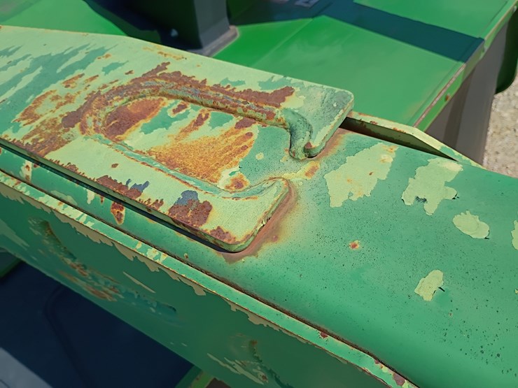 2013-john-deere-630-image-42