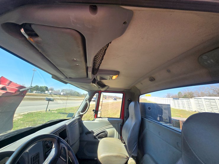 2007-international-durastar-4300-image-48