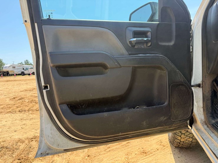 2014-chevrolet-1500-image-13