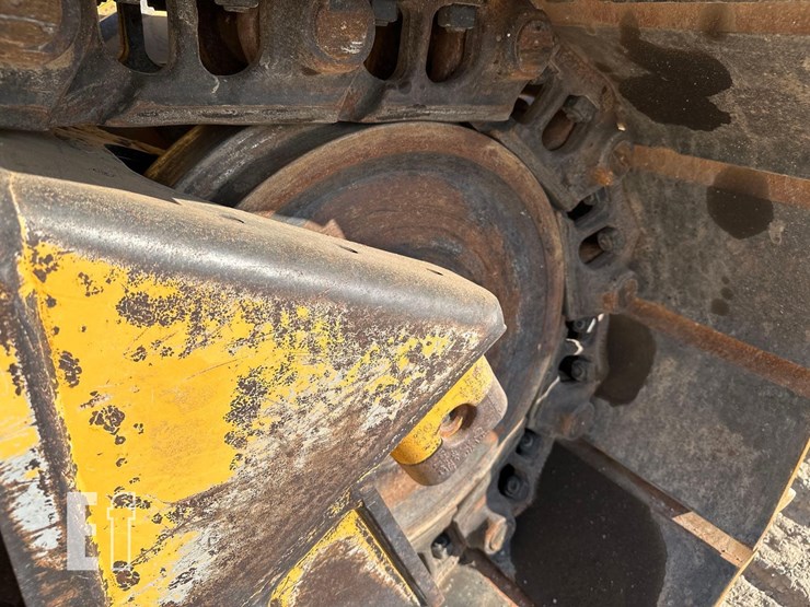 2019-caterpillar-d6-xe-lgp-image-38