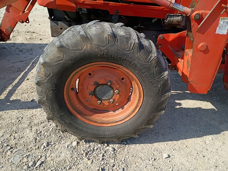 2001-kubota-l4300-image-43