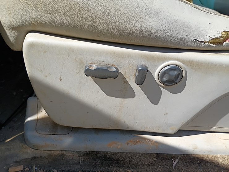 2007-chevrolet-silverado-2500-image-31