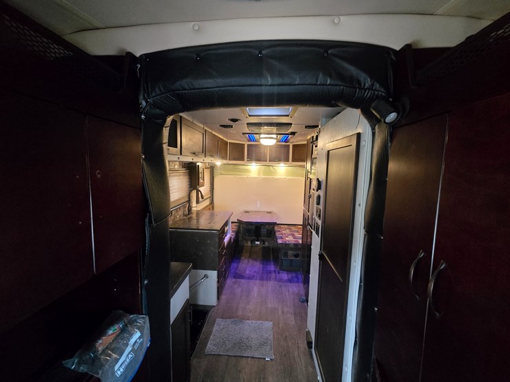 2017-western-star-5700xe-image-74