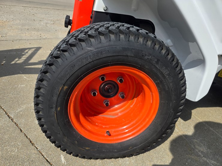 2023-bobcat-l28-image-60