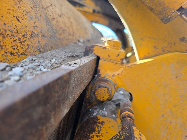 1971-deere-570a-image-50