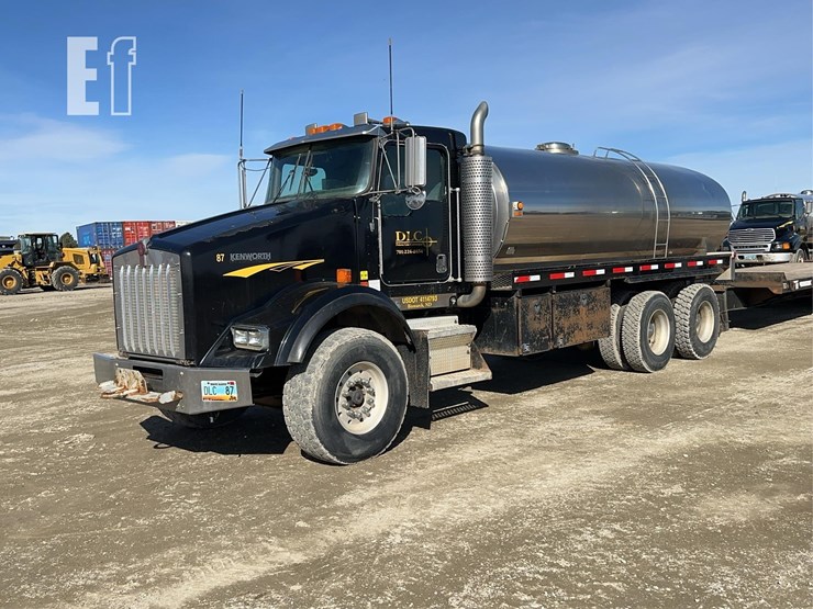 2005-kenworth-t800-image-1