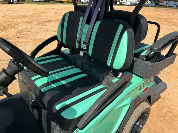 2023-bintelli-48-volt-electric-4-seater-golf-cart-w/-on-board-charger-(3.1-miles-showing)-image-10