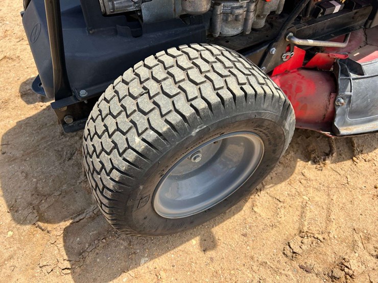 craftsman-r110-30"-riding-lawn-mower-image-22