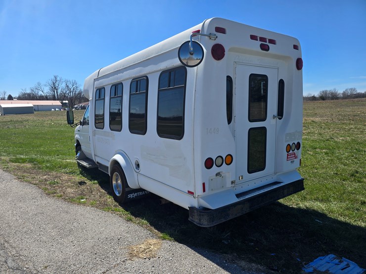 #22618-•-2008-ford-econoline-van-image-8