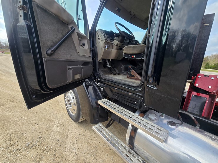 2001-sterling-a9500-image-51