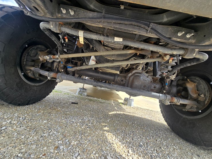 2020-ford-f550-image-68