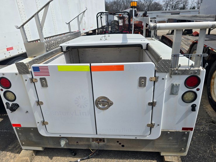 #22631-•-utility-bed-image-4