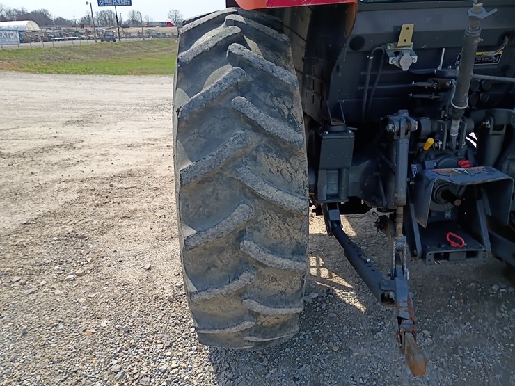 2019-kubota-m7060-image-62