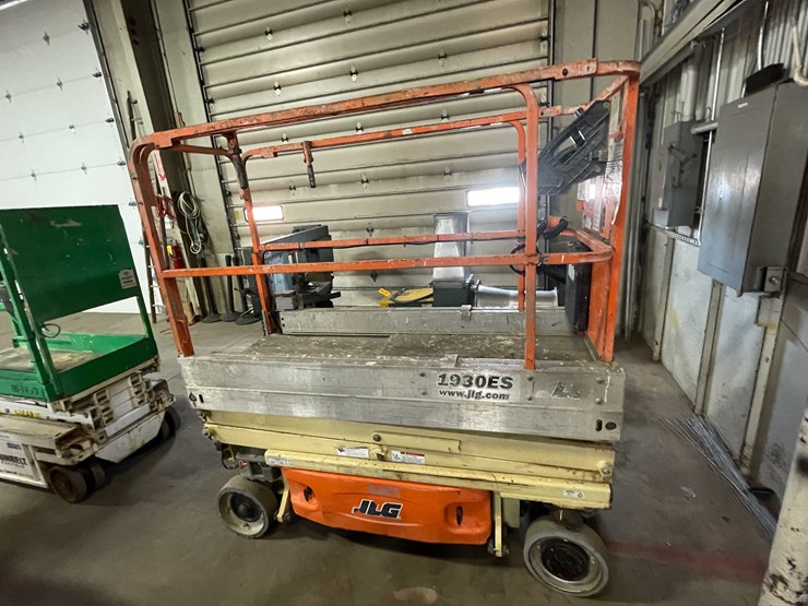 #1464-•-19'-scissor-lift-(e)-image-5