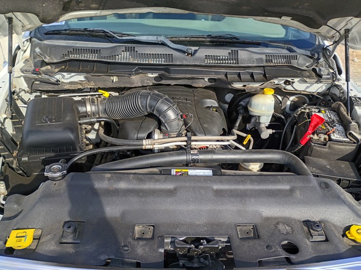 2012-dodge-1500-image-18