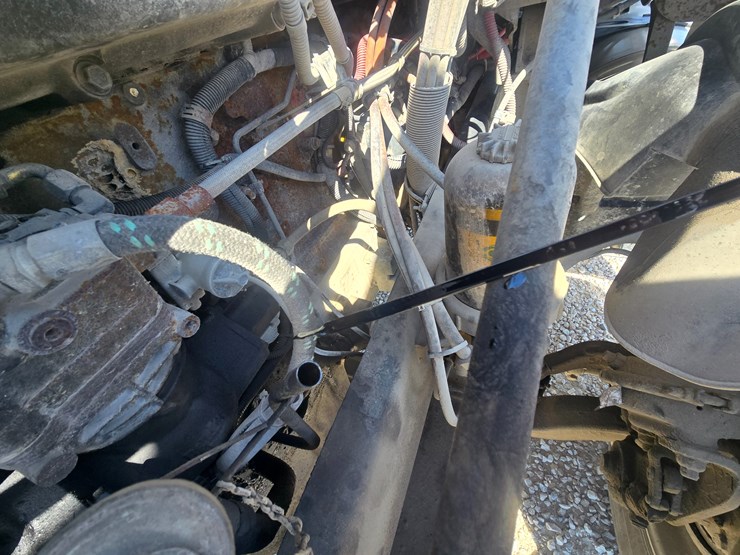 2006-freightliner-columbia-120-image-32