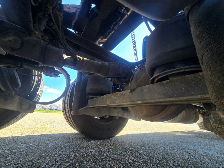 2005-peterbilt-379-image-99