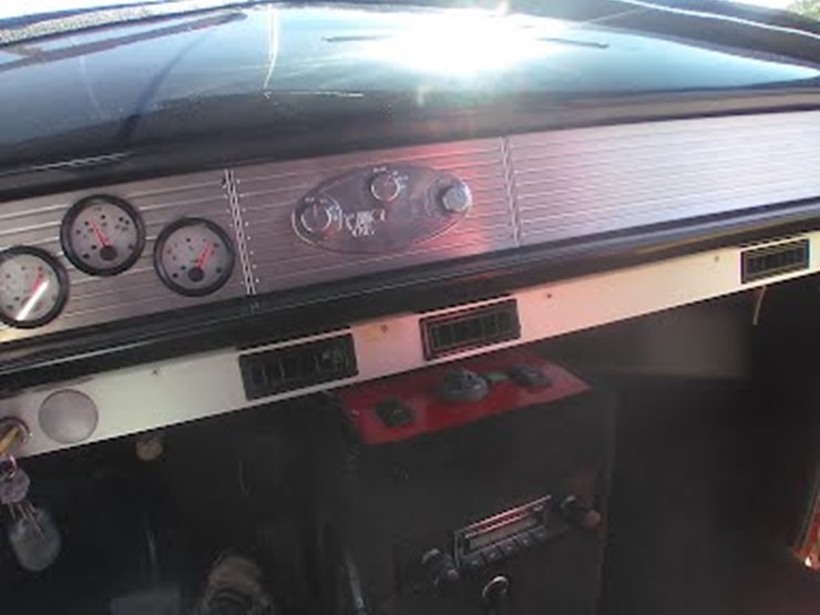 chevrolet-suburban-image-29