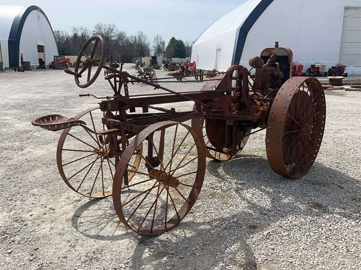 moline-universal-image-5