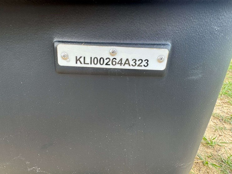 quest-angler-2-person-fishing-boat-w/trolling-motor-&-power-center-image-18