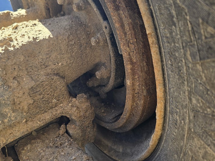 2001-mack-rd688s-image-78