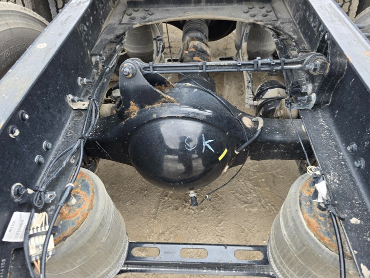 #22610-•-2019-mack-anthem-sleeper-truck-image-73