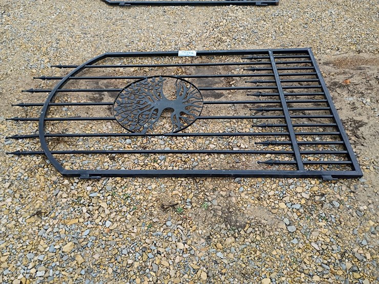 #21600-•-4ft-iron-gate-(tree)-image-4