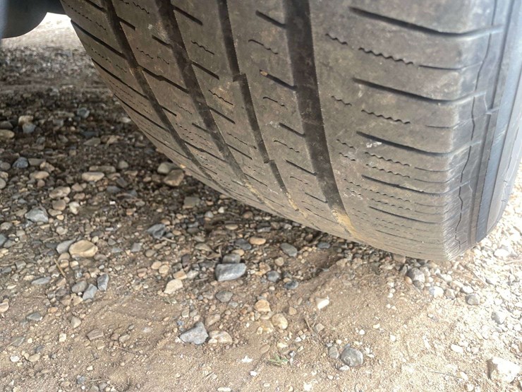 2014-mercedes-benz-gl450-image-21