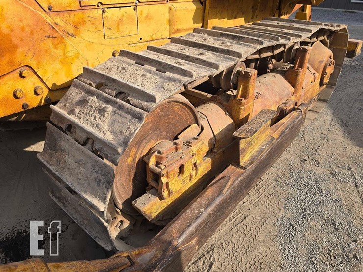 1982-caterpillar-d6d-image-32