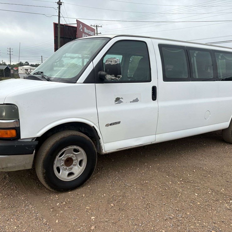 2005 CHEVROLET EXPRESS 3500