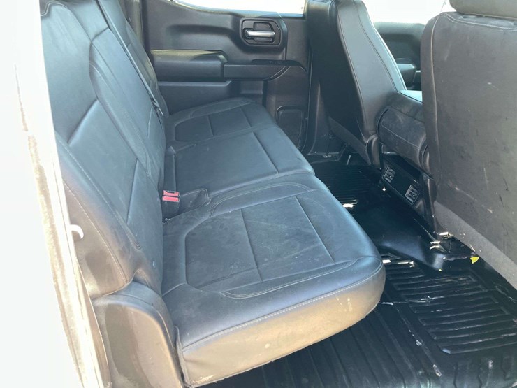 2019-chevrolet-silverado-1500-image-16