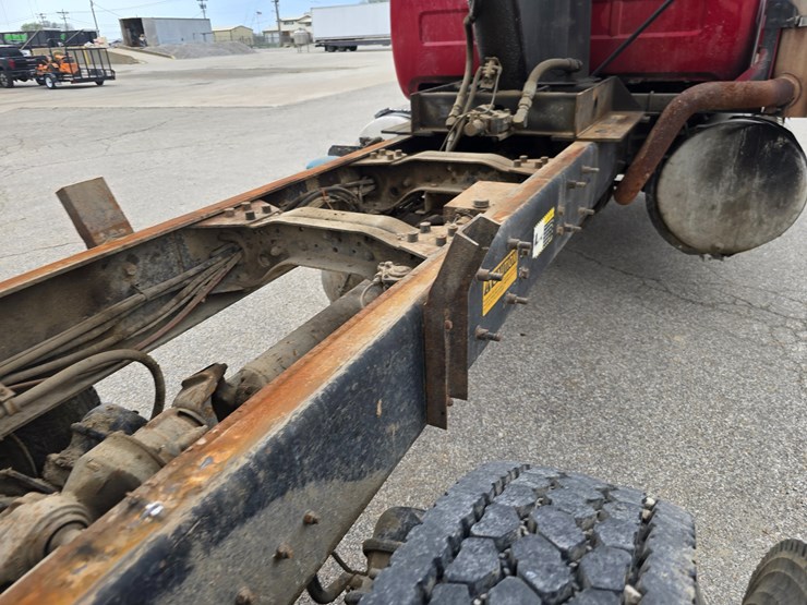 2003-mack-rd688s-image-46