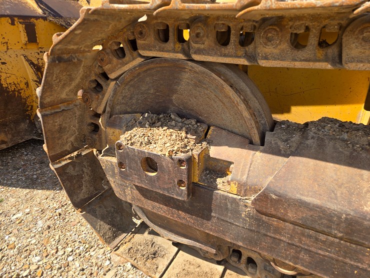 2004-deere-755c-image-57