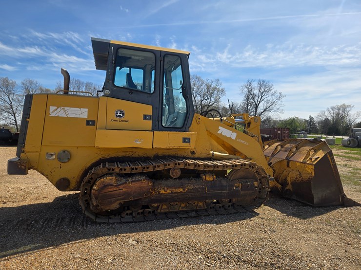 2004-deere-755c-image-17