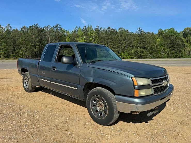 2006-chevrolet-1500-image-8