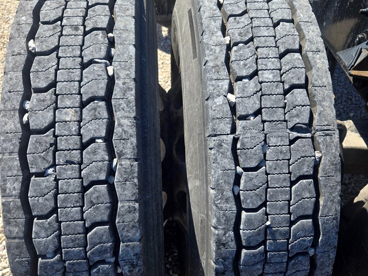 2016-peterbilt-579-image-67