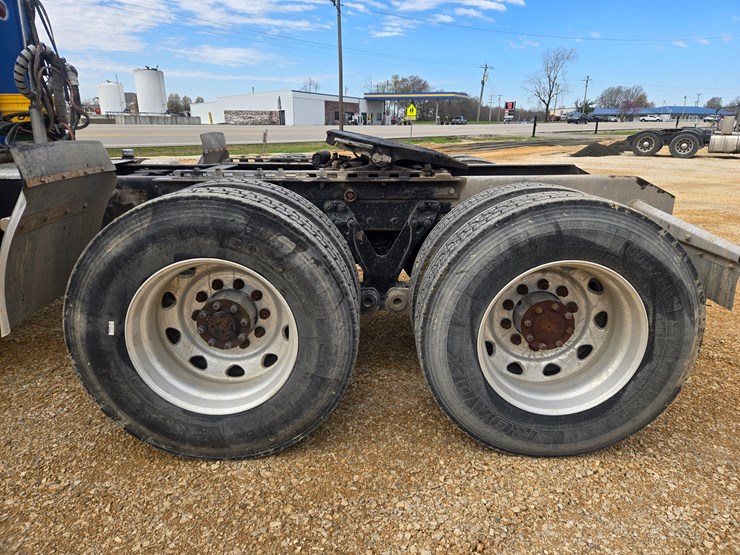 1999-kenworth-w900-image-80