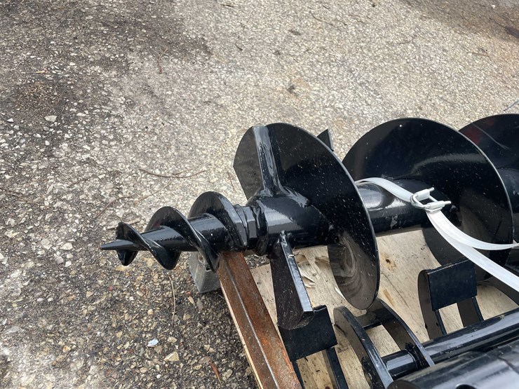 #7036-•-unused-giyi-8-piece-attachment-fit-for-mini-excavators-(o10)-image-10