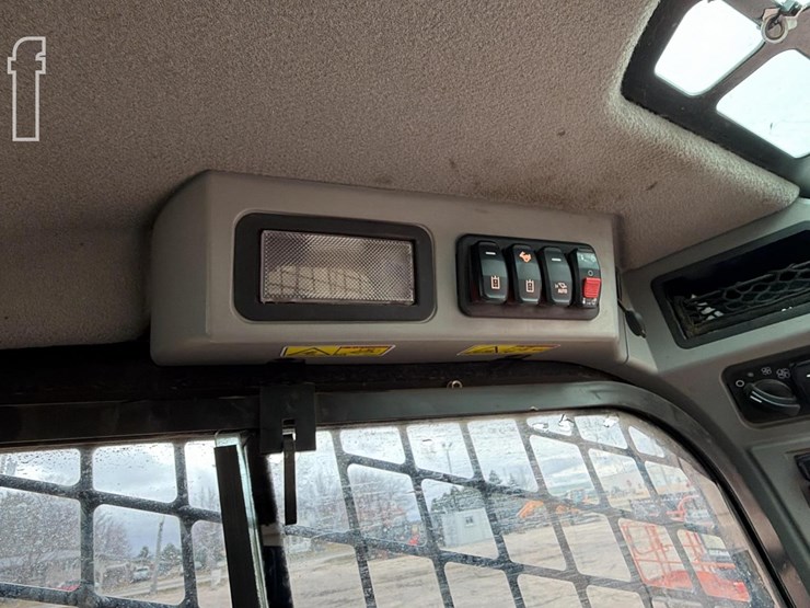 2021-caterpillar-299d3-xe-image-10